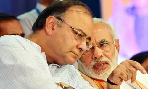 അതിര്‍ത്തിയിലെ സംഘര്‍ഷം; അരുണ്‍ ജെയ്റ്റ്‍ലി പ്രധാനമന്ത്രിയുമായി കൂടിക്കാഴ്ച നടത്തി