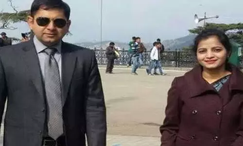 കശ്മീരില്‍ കൊല്ലപ്പെട്ട സൈനികന്‍റെ മകളെ ദത്തെടുക്കുമെന്ന് ഐഎഎസ് - ഐപിഎസ് ദമ്പതികള്‍