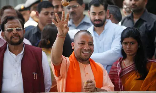 യോഗി എവിടെ നിന്ന് മത്സരിക്കും ? അയോധ്യയില്‍ നിന്നോ ഗോരഖ്പൂരില്‍ നിന്നോ ?