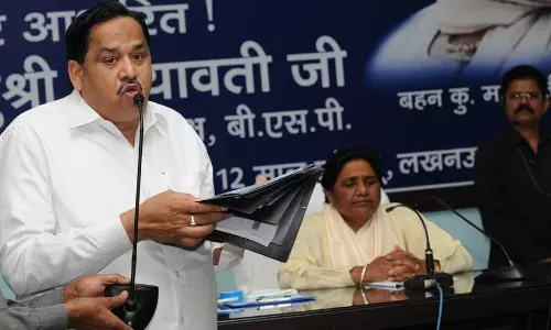 ബി.എസ്.പിയിലും അഴിമതി വിവാദം; മായാവതിക്കെതിരെ നസിമുദ്ദീന് സിദ്ദീഖി ബി.എസ്.പിയിലും അഴിമതി വിവാദം; മായാവതിക്കെതിരെ നസിമുദ്ദീന് സിദ്ദീഖി