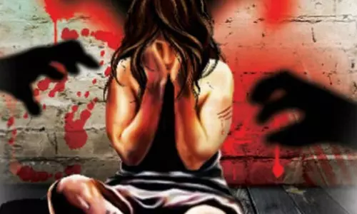 അഞ്ചുവയസ്സുകാരി അച്ഛന്‍റെ ബലാത്സംഗത്തിനിരയായി; തെളിവുനശിപ്പിക്കാന്‍ മുത്തശ്ശി കൊലപ്പെടുത്തി