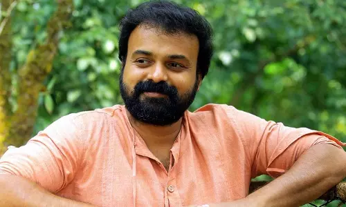 ഹൌ ഓള്ഡ് ആര് യുവിലെ രാജീവനെ ഇഷ്ടപ്പെട്ട ആണുങ്ങള്ക്ക് രാമന്റെ ഏദന് തോട്ടത്തിലെ രാമനെ ഇഷ്ടമായില്ലെന്ന് ചാക്കോച്ചന് ഹൌ ഓള്ഡ് ആര് യുവിലെ രാജീവനെ ഇഷ്ടപ്പെട്ട ആണുങ്ങള്ക്ക് രാമന്റെ ഏദന് തോട്ടത്തിലെ രാമനെ ഇഷ്ടമായില്ലെന്ന് ചാക്കോച്ചന്