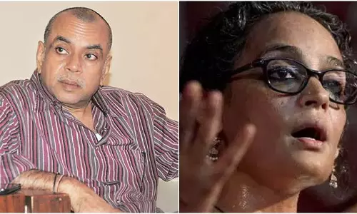 ആ ജീപ്പിനുമുമ്പില്‍ കെട്ടിവെക്കേണ്ടിയിരുന്നത് അരുന്ധതി റോയിയെ:പരേഷ് റാവല്‍