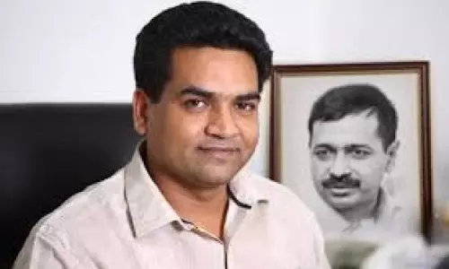 എഎപി നേതാക്കളുടെ റഷ്യന്‍യാത്രയ്ക്ക് പണം നല്‍കിയത് അഴിമതികേസില്‍പ്പെട്ടയാള്‍