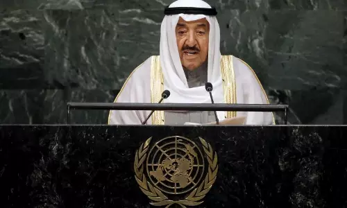 മധ്യസ്ഥ ശ്രമങ്ങളുമായി കുവൈത്ത് അമീര്‍ സൌദി സന്ദര്‍ശിച്ചു