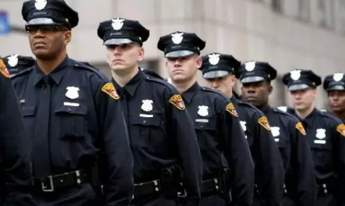 സന്ദേശം അയച്ച് നിശ്ചിത സമയത്തിനകം സ്വയം ഡിലീറ്റ് ആകുന്ന മൊബൈല്‍ ആപ്ലിക്കേഷന്‍ അമേരിക്കന്‍ പൊലീസ് ഉപയോഗിക്കുന്നതായി കണ്ടെത്തല്‍