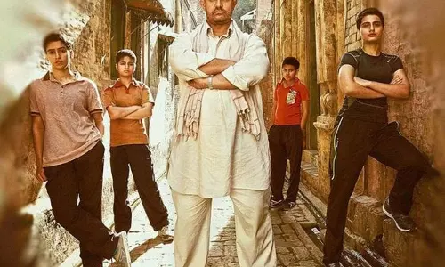 ചൈനയില് നിന്ന് 1000 കോടി വാരി ദംഗല് ചൈനയില് നിന്ന് 1000 കോടി വാരി ദംഗല്