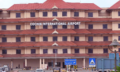 നെടുമ്പാശ്ശേരി വിമാനത്താവളത്തില്‍ നിന്ന് 10 കോടിയുടെ വിദേശ കറന്‍സി പിടികൂടി