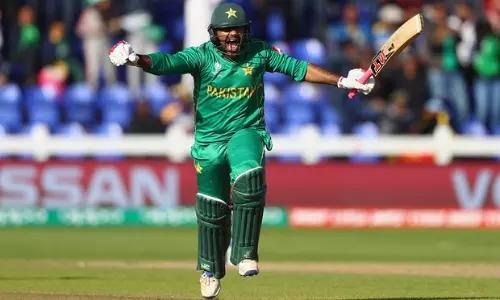 ചാമ്പ്യന്‍സ് ട്രോഫി, ഇംഗ്ലണ്ട് പാകിസ്ഥാന്‍ സെമി നാളെ