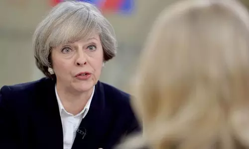 കേവല ഭൂരിപക്ഷമില്ലെങ്കിലും സര്‍ക്കാര്‍ രൂപീകരിക്കുമെന്ന് തെരേസാ മേ