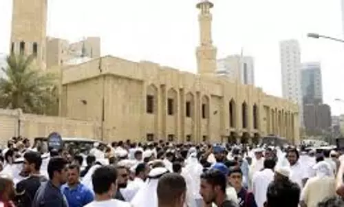 കുവൈത്തില് അമീറും കിരീടാവകാശിയും റമദാന് ആശംസകള് സ്വീകരിക്കും കുവൈത്തില് അമീറും കിരീടാവകാശിയും റമദാന് ആശംസകള് സ്വീകരിക്കും