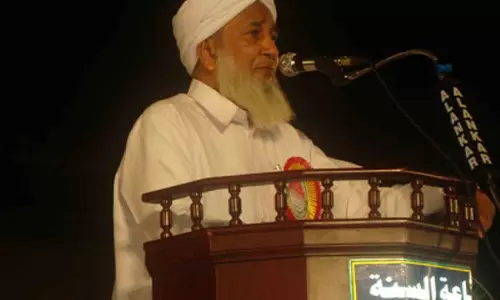 ആവശ്യപ്പെടാതെ കൊണ്ടിടാന്‍ ലീഗിന്റെ വോട്ട് പെട്ടി നേര്‍ച്ചപ്പെട്ടിയല്ലെന്ന് കാന്തപുരം വിഭാഗം