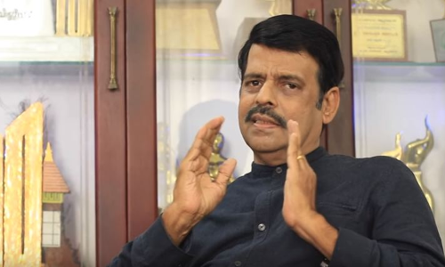 അമ്മയുടെ യോഗത്തില്‍ മമ്മൂട്ടിയും മോഹന്‍ലാലും എന്തേ മിണ്ടിയില്ല ?