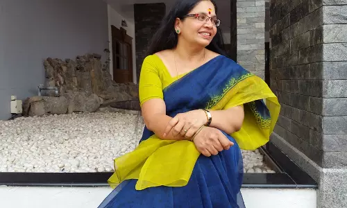 മോഹന്ലാലും മമ്മൂട്ടിയും മൗനം വെടിയണം, താരങ്ങള് ആരെയാണ് ഭയപ്പെടുന്നത്: ഭാഗ്യലക്ഷ്മി മോഹന്ലാലും മമ്മൂട്ടിയും മൗനം വെടിയണം, താരങ്ങള് ആരെയാണ് ഭയപ്പെടുന്നത്: ഭാഗ്യലക്ഷ്മി