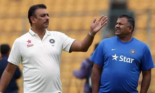 ശാസ്ത്രിക്ക് മുന്നില് ബിസിസിഐ വഴങ്ങി; ഭരത് അരുണ് ബൌളിങ് പരിശീലകന് ശാസ്ത്രിക്ക് മുന്നില് ബിസിസിഐ വഴങ്ങി; ഭരത് അരുണ് ബൌളിങ് പരിശീലകന്