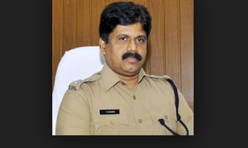 നടിയെ ആക്രമിച്ച കേസ്: ജനപ്രതിനിധികളെ ചോദ്യംചെയ്യാന്‍ തീരുമാനിച്ചിട്ടില്ലെന്ന് പൊലീസ്