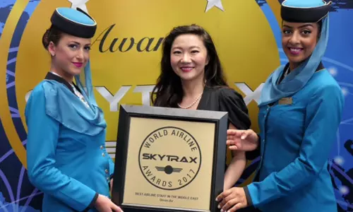 ഒമാന് എയറിന് സ്കൈട്രാക്സ് വേൾഡ് എയർലൈൻ അവാർഡ് ഒമാന് എയറിന് സ്കൈട്രാക്സ് വേൾഡ് എയർലൈൻ അവാർഡ്