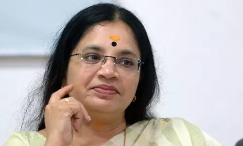 സംഘടനയിലെ അംഗങ്ങളായ നാല് പേരുടെ അഭിനയപാടവം എന്നെ അത്ഭുതപ്പെടുത്തി; ഡബ്യുസിസി വിവാദത്തെക്കുറിച്ച് ഭാഗ്യലക്ഷ്മി സംഘടനയിലെ അംഗങ്ങളായ നാല് പേരുടെ അഭിനയപാടവം എന്നെ അത്ഭുതപ്പെടുത്തി; ഡബ്യുസിസി വിവാദത്തെക്കുറിച്ച് ഭാഗ്യലക്ഷ്മി