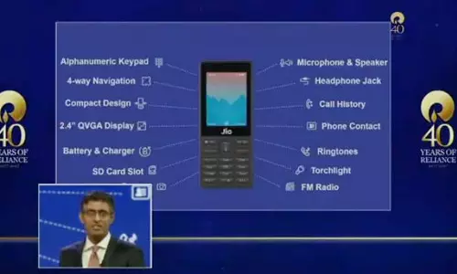 സൌജന്യ 4ജി ഫോണുമായി റിലയന്‍സ്