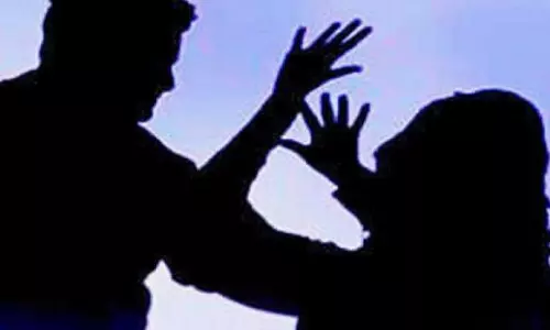 ചപ്പാത്തിക്ക് വൃത്തം പോരാ, ഭര്‍ത്താവ് ഗര്‍ഭിണിയായ ഭാര്യയെ കൊലപ്പെടുത്തി