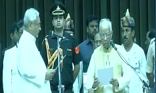 ബി.ജെ.പി പിന്തുണയോടെ നിതീഷ് വീണ്ടും മുഖ്യമന്ത്രി ബി.ജെ.പി പിന്തുണയോടെ നിതീഷ് വീണ്ടും മുഖ്യമന്ത്രി