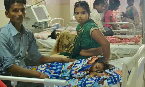 ഗൊരഖ്പൂരില്‍ നടന്നത് കൂട്ടക്കൊലയാണെന്ന് ശിവസേന