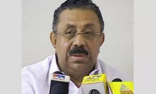 ഉമ്മന്ചാണ്ടിക്ക് പദവിയുടെ ആവശ്യമില്ലെന്ന് എംഎം ഹസന് ഉമ്മന്ചാണ്ടിക്ക് പദവിയുടെ ആവശ്യമില്ലെന്ന് എംഎം ഹസന്