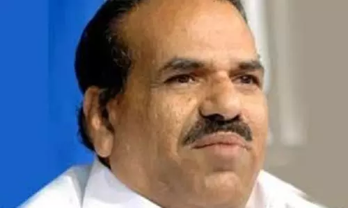 വിധി സ്വാഗതം ചെയ്യുന്നതായി യെച്ചൂരി വിധി സ്വാഗതം ചെയ്യുന്നതായി യെച്ചൂരി