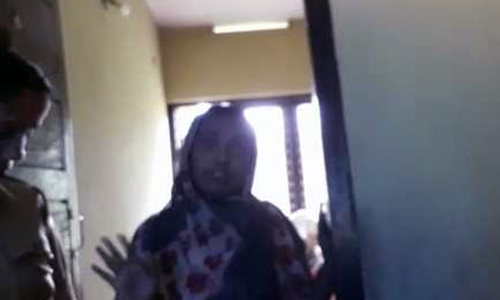 എന്നെ ഇങ്ങനെ ഇട്ടാല്.. ഇതാണോ എനിക്കുള്ള ജീവിതം? ഹാദിയ ചോദിക്കുന്നു എന്നെ ഇങ്ങനെ ഇട്ടാല്.. ഇതാണോ എനിക്കുള്ള ജീവിതം? ഹാദിയ ചോദിക്കുന്നു