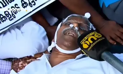 കോഴിക്കോട് കിഡ്സണ്‍ കോര്‍ണറില്‍‘മരിച്ചവരുടെ’ സംഗമം