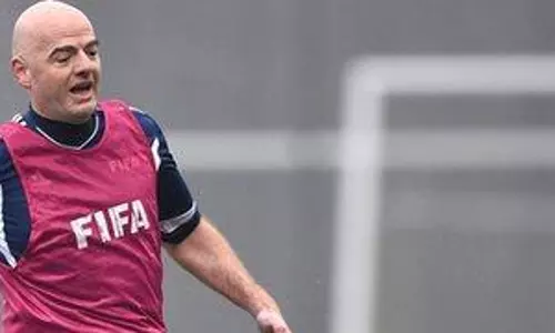 2026 ലോകകപ്പ് ലേലം ഉടന് തുടങ്ങുമെന്ന് ഇന്ഫാന്റിനോ 2026 ലോകകപ്പ് ലേലം ഉടന് തുടങ്ങുമെന്ന് ഇന്ഫാന്റിനോ