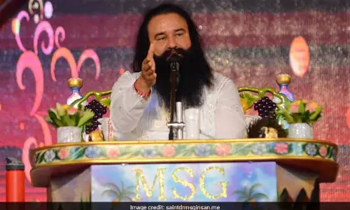 കുറഞ്ഞ ശിക്ഷ നല്‍കണമെന്ന് പൊട്ടിക്കരഞ്ഞ് ആള്‍ദൈവം