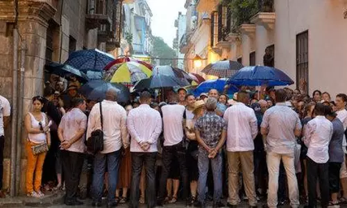 ഒബാമയുടെ വരവിനെ ആഘോഷിച്ച് ക്യൂബന്‍ ജനത