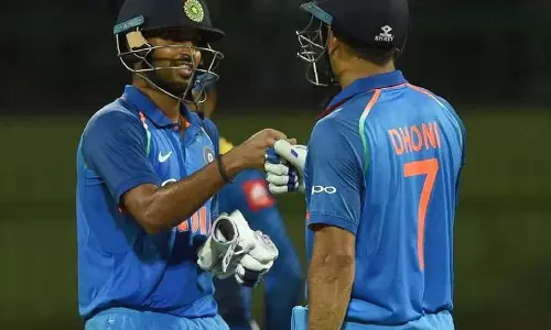 ഭുവിക്ക് ധോണി നല്‍കിയ ഉപദേശം ഇതാണ്