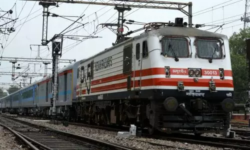 ജി സി സി റെയില് ശൃംഖലയുടെ കാര്യത്തില് അനിശ്ചിതത്വം: പദ്ധതി ഖത്തര് താല്ക്കാലികമായി നിര്ത്തിവെച്ചു ജി സി സി റെയില് ശൃംഖലയുടെ കാര്യത്തില് അനിശ്ചിതത്വം: പദ്ധതി ഖത്തര് താല്ക്കാലികമായി നിര്ത്തിവെച്ചു