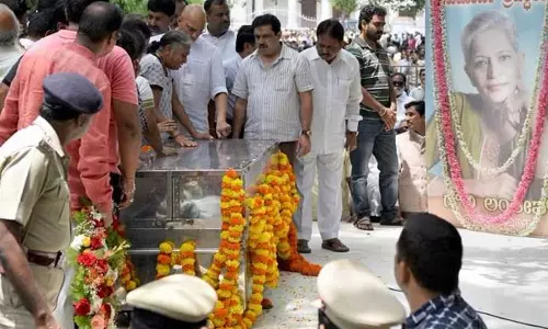 ഗൌരി ലങ്കേഷിന്റെ കൊലപാതകം: കേന്ദ്ര ആഭ്യന്തര മന്ത്രാലയം കർണാടക സർക്കാരിനോട് റിപ്പോര്‍ട്ട് തേടി