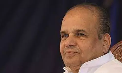 തുടര്‍ച്ചയായി മത്സരിക്കുന്നവര്‍ വഴിമാറിക്കൊടുക്കണമെന്ന് കെ ശങ്കരനാരായണന്‍