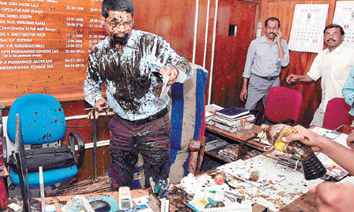 കരി ഓയില്‍ ഒഴിച്ച കെഎസ്‍യു പ്രവര്‍ത്തകരോട് കേശവേന്ദ്രകുമാര്‍ ക്ഷമിച്ചു