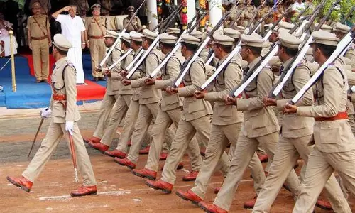 ബ്രസല്സ് ഭീകരാക്രമണം: അറസ്റ്റിലായവര്ക്കെതിരെ തീവ്രവാദക്കുറ്റം ബ്രസല്സ് ഭീകരാക്രമണം: അറസ്റ്റിലായവര്ക്കെതിരെ തീവ്രവാദക്കുറ്റം