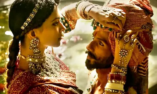 സഞ്ജയ് ലീലാബന്‍സാലി ചിത്രം പത്മാവതിയുടെ ട്രെയിലറെത്തി