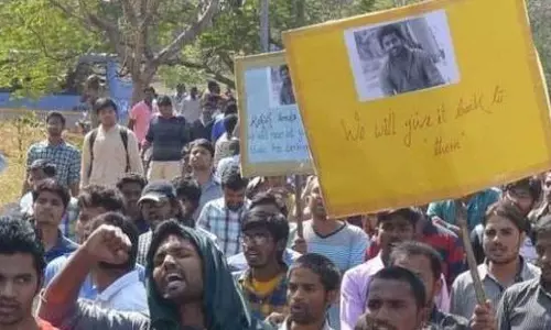 വിദ്യാര്ഥികള്ക്കെതിരായ അതിക്രമം: ദേശവ്യാപക പഠിപ്പുമുടക്കിന് ആഹ്വാനം വിദ്യാര്ഥികള്ക്കെതിരായ അതിക്രമം: ദേശവ്യാപക പഠിപ്പുമുടക്കിന് ആഹ്വാനം