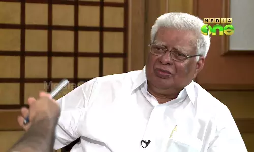 ഒരു കോടി നഷ്ടപരിഹാരം ആവശ്യപ്പെട്ട് ജോമോന്‍ പുത്തന്‍പുരക്കലിനെതിരെ പിപി തങ്കച്ചന്‍