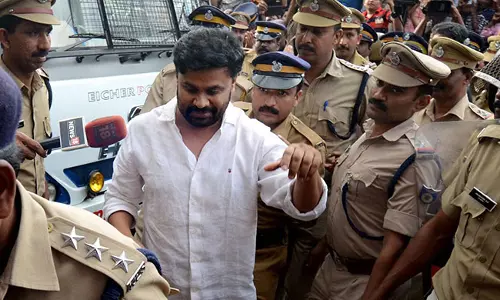 നടിയെ ആക്രമിച്ച കേസ്: പ്രത്യേക കോടതി വേണമെന്ന് അന്വേഷണസംഘം നടിയെ ആക്രമിച്ച കേസ്: പ്രത്യേക കോടതി വേണമെന്ന് അന്വേഷണസംഘം