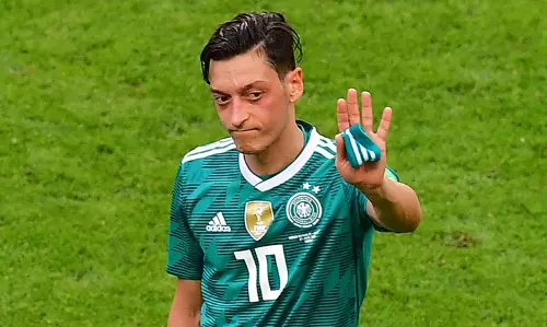 ഓസിലിന്റെ വിരമിക്കല്; ജര്മന് ഫുട്ബോള് അസോസിയേഷന്റെ പ്രതികരണമിങ്ങനെ.. ഓസിലിന്റെ വിരമിക്കല്; ജര്മന് ഫുട്ബോള് അസോസിയേഷന്റെ പ്രതികരണമിങ്ങനെ..