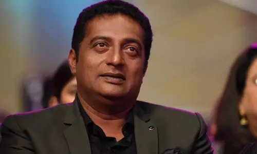 മോദിയെ വിമര്‍ശിച്ച പ്രകാശ് രാജിനെതിരെ കേസ്