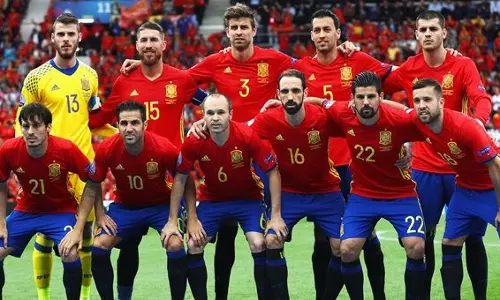 യൂറോയില്‍ മാറിയ നിയമവും റെക്കോര്‍ഡുമായി സ്‍പെയിന്‍