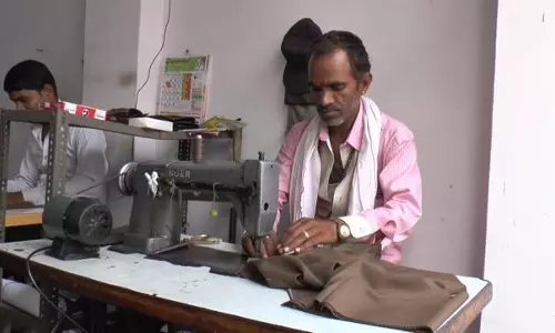 ആര്.എസ്.എസിന് വേണ്ടി രാജസ്ഥാനില് തയ്യാറാകുന്നത് പത്ത് ലക്ഷം പാന്റുകള് ആര്.എസ്.എസിന് വേണ്ടി രാജസ്ഥാനില് തയ്യാറാകുന്നത് പത്ത് ലക്ഷം പാന്റുകള്