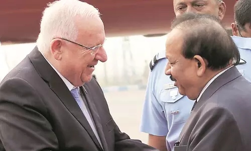 ഫലസ്തീന്‍ കുടുംബത്തിന്റെ വീട് ഇസ്രായേല്‍ സൈന്യം തകര്‍ത്തു