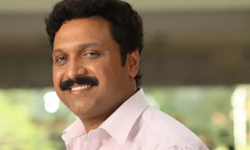 ദിലീപിനെ അമ്മ പുറത്താക്കിയിട്ടില്ല, പൃഥ്വിരാജിനെ പ്രീതിപ്പെടുത്താനാകും മമ്മൂട്ടി പറഞ്ഞതെന്ന് ഗണേഷ് കുമാര് ദിലീപിനെ അമ്മ പുറത്താക്കിയിട്ടില്ല, പൃഥ്വിരാജിനെ പ്രീതിപ്പെടുത്താനാകും മമ്മൂട്ടി പറഞ്ഞതെന്ന് ഗണേഷ് കുമാര്