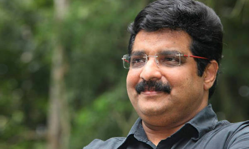 ചരിത്രം വളച്ചൊടിക്കാനെങ്കിലും ഒരല്‍പം ചരിത്രം വായിക്കൂ: കുമ്മനത്തോട് എം കെ മുനീര്‍